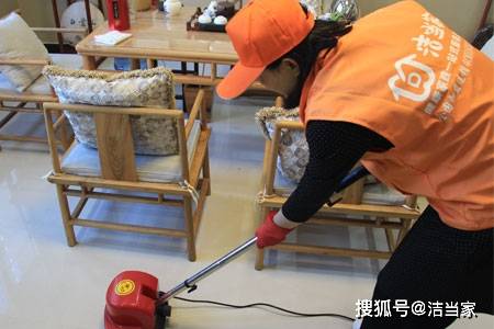 创业新蓝海 为何家政服务加盟与家居装饰双轨并行？